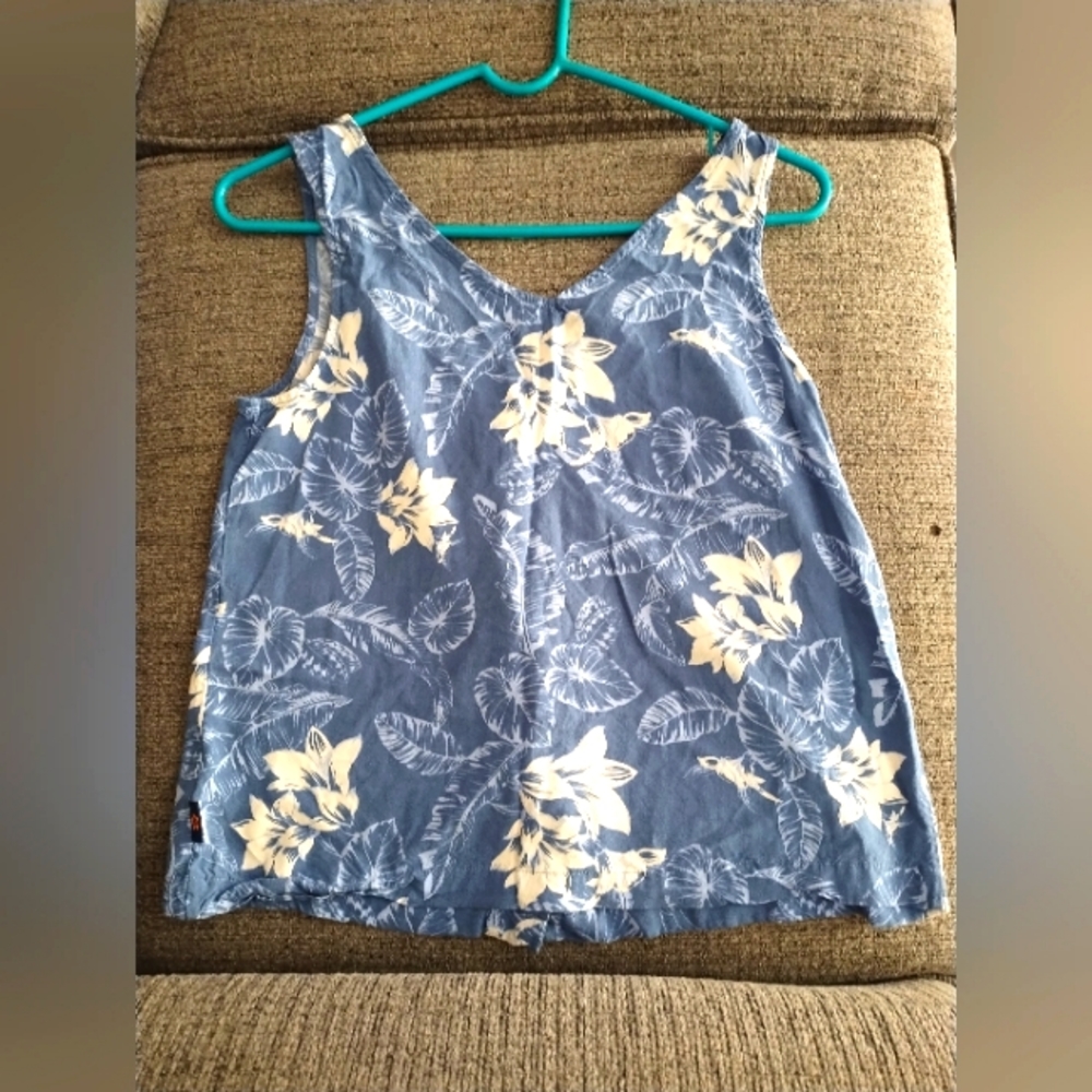 Margaritaville Blue with White Flowers Tank Size S